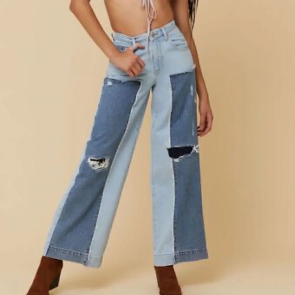 NWT Forever 21 Distressed Reworked Wide-Leg Jeans Sz 26